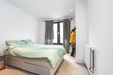 1 bedroom apartment for sale, Axio Way, London, E3