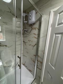 4 bedroom end of terrace house to rent, Platt Lane, M14 7BS