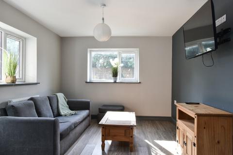 5 bedroom semi-detached house to rent, Buckingham Road, Norwich, NR4