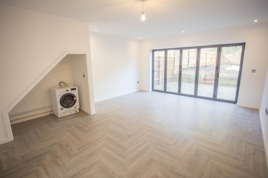 Living/dining room