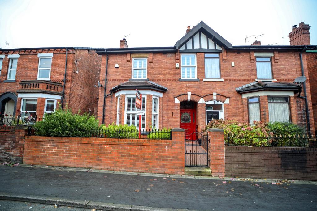 Wargrave Road, NewtonLeWillows... 3 bed semidetached house £285,000