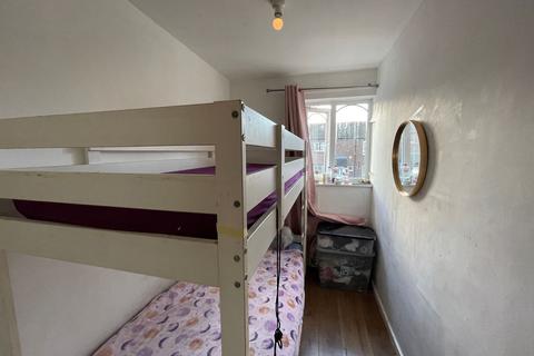 14 Hickin Close, London, SE7 8SH