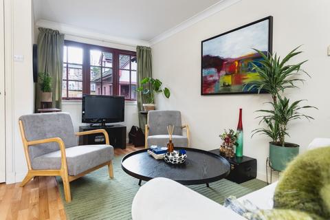 2 bedroom flat for sale - Crescent Grove, Scotstounhill, Glasgow, G13 3RE