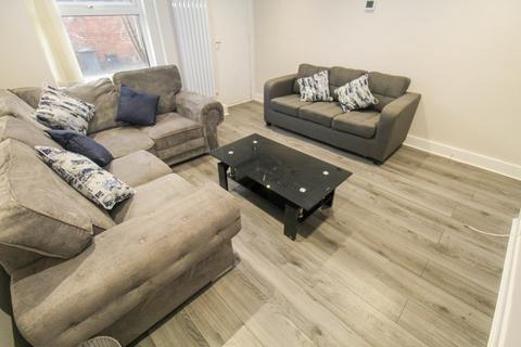 undefined, BILLS INCLUDED - Claremont Avenue,Woodhouse, Leeds, LS3