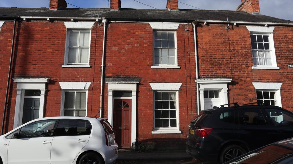 Albert Terrace, Beverley 2 bed terraced house £190,000
