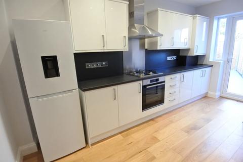 3 bedroom flat to rent - Aberdeen Road, London NW10