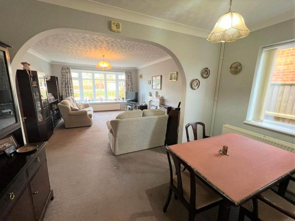 Mere Road, Waddington, LN5 3 bed detached bungalow £260,000
