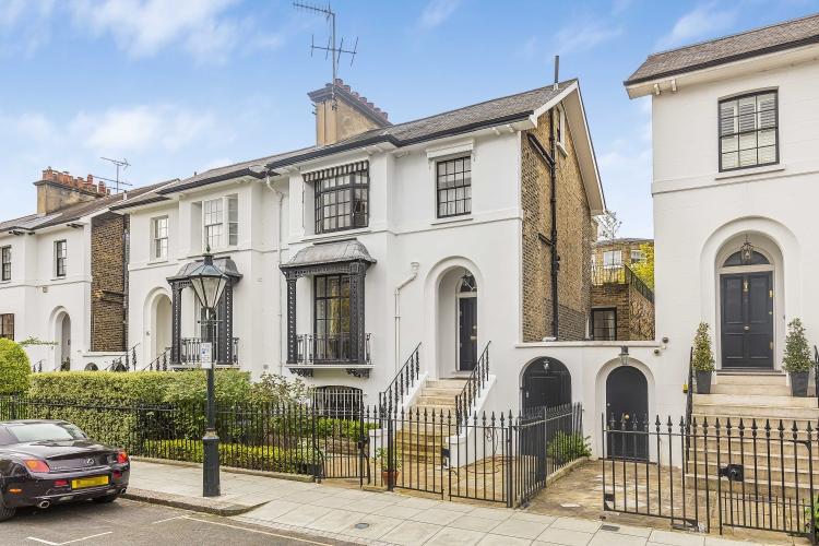 Launceston Place London W8 4 bed house £15,000 pcm (£3,462 pw)