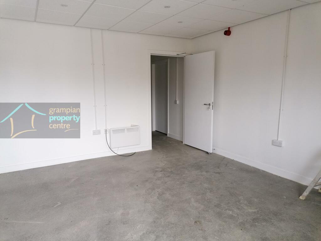 Chanonry Spur, Elgin Industrial park £900 pcm (£208 pw)