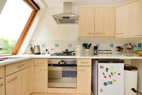 1 bedroom flat for sale, Hanger View Way, Acton, London, W3