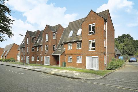 Hanger View Way, Acton, London, W3