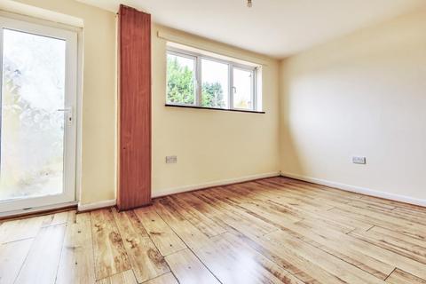 3 bedroom semi-detached house to rent - Horsneile Lane,  Bracknell,  RG42