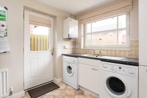 48 Lindsay Circus, Rosewell, EH24 9EP