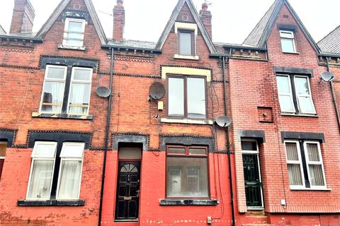 4 bedroom terraced house to rent - Nowell Place,, Leeds, West York, LS9