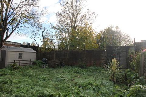 43b Avondale Road, South Croydon, CR2 6JE
