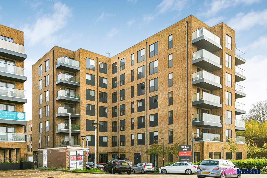 Smitham Downs Road, Coulsdon, CR5 2 bed apartment £1,650 pcm (£381 pw)