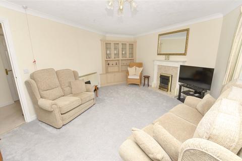 1 bedroom apartment for sale - Pinewood Court, 179 Station Road, Ferndown, Dorset, BH22