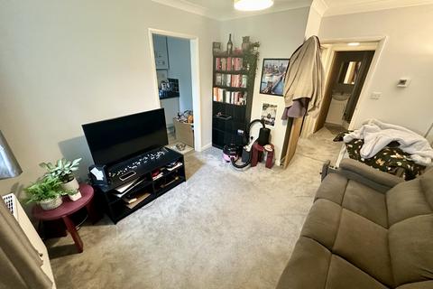 1 bedroom ground floor flat to rent, Viscount Walk, Bearwood, Bournemouth