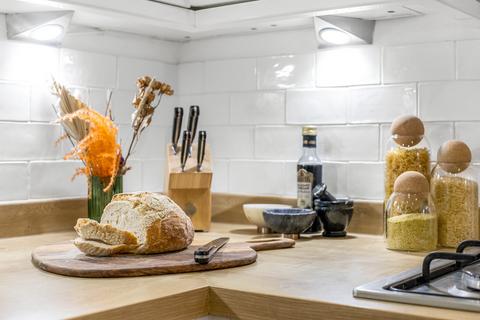 Basement Flat, 7 Venner Road, London, SE26 5EQ