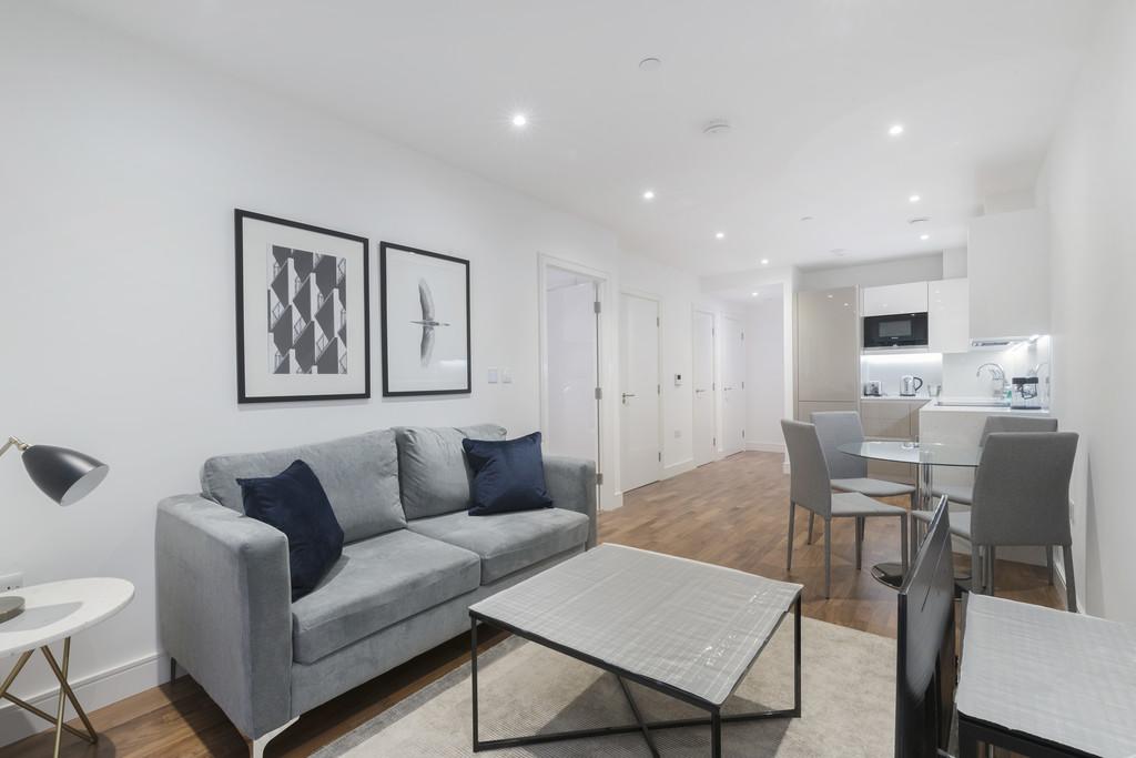 Discovery House, Battersea Reach 1 bed apartment £2,200 pcm (£508 pw)