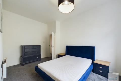 2 bedroom flat to rent, Elm Avenue, Mapperley