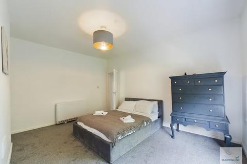 2 bedroom flat to rent, Elm Avenue, Mapperley
