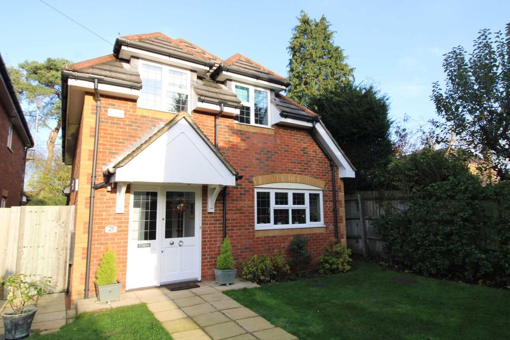 Heath Close, Potters Bar 4 bed detached house £1,050,000