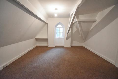 2 bedroom apartment to rent - Cheyne Walk, Northampton, NN1