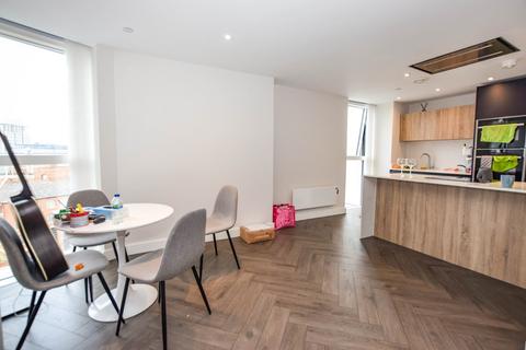 2 bedroom flat to rent - Castle Wharf, 2A Chester Road, Deansgate, Manchester, M15
