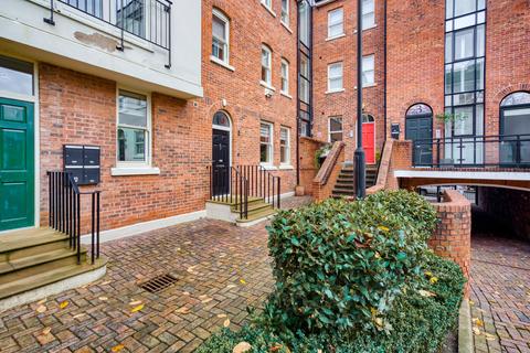 2 bedroom apartment to rent - Heritage Court, Lower Bridge Street