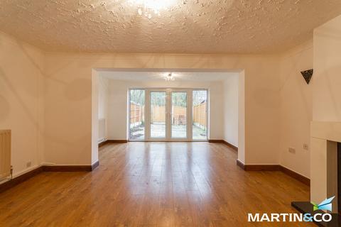 3 bedroom terraced house to rent, Ambleside, Bartley Green, B32