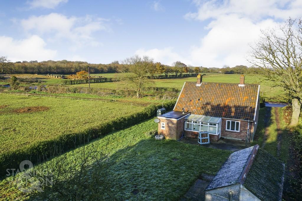 Church Road, Woodton, Bungay 2 bed detached bungalow for sale £350,000