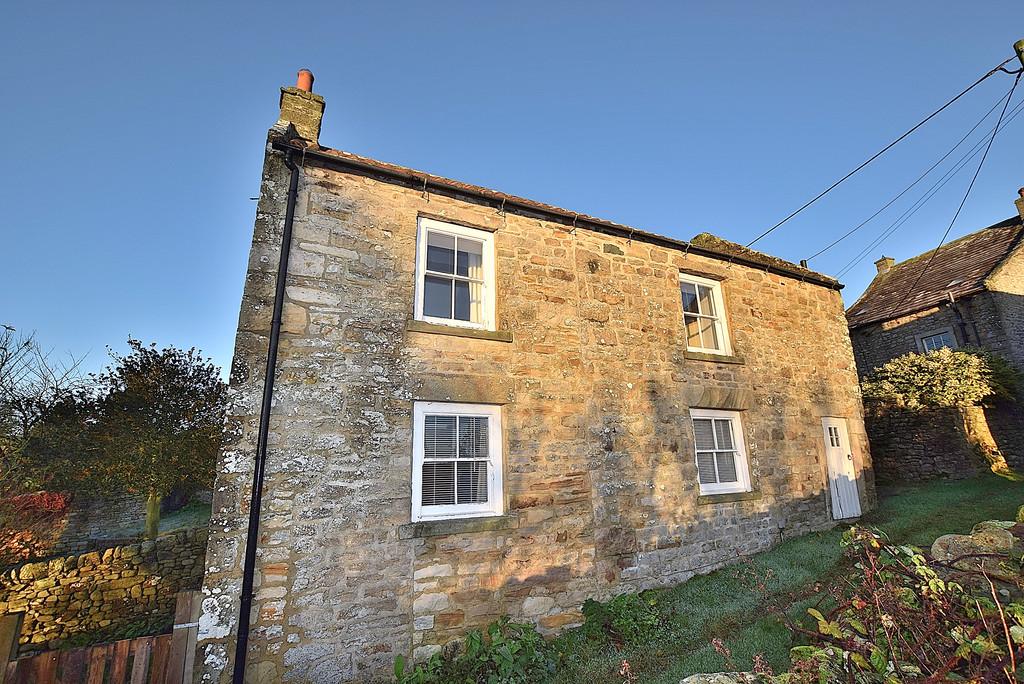 Kirby Hill 2 bed cottage for sale £200,000