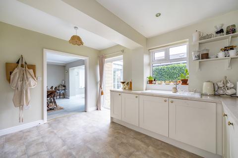 10 Ashfield Road, Morley, Leeds, LS27 0QE