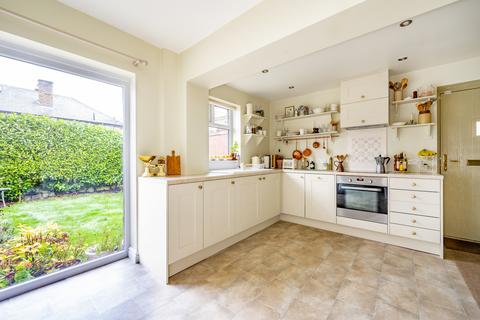 10 Ashfield Road, Morley, Leeds, LS27 0QE