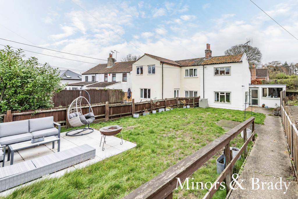 Fakenham Road, Great Witchingham 2 bed semidetached house £210,000
