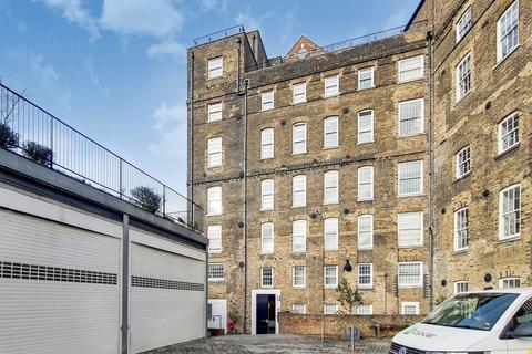 2 bedroom flat to rent - Mumford Mills, Greenwich, London, SE10