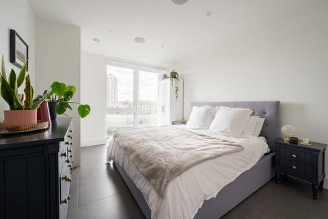 Flat 402, Curing House, 18 Remus Road, London, E3 2NF