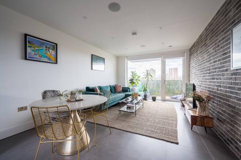 Flat 402, Curing House, 18 Remus Road, London, E3 2NF