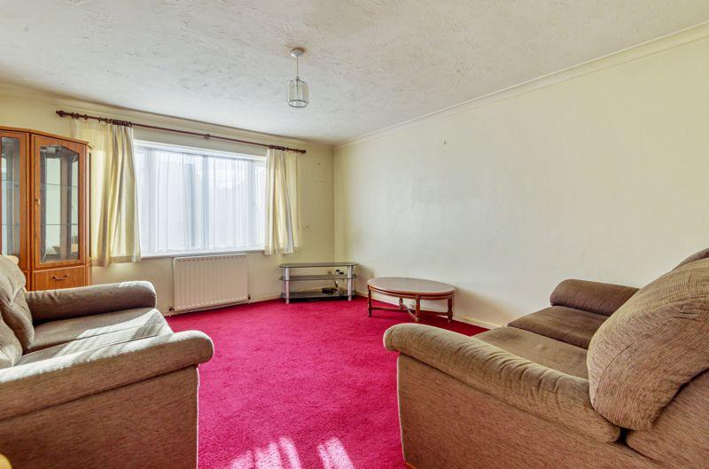 Willow Court, Brighton Road, Coulsdon 1 bed apartment £215,000
