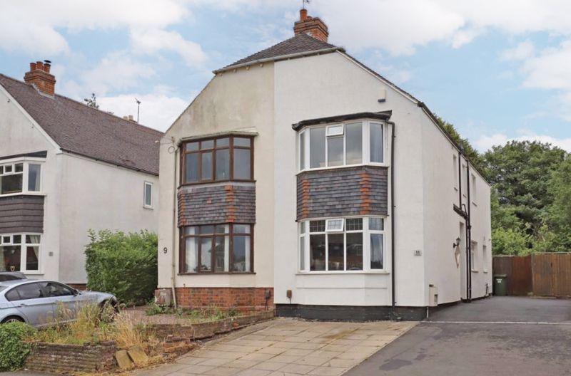 Oak Hill, FINCHFIELD 3 bed semidetached house for sale £255,000