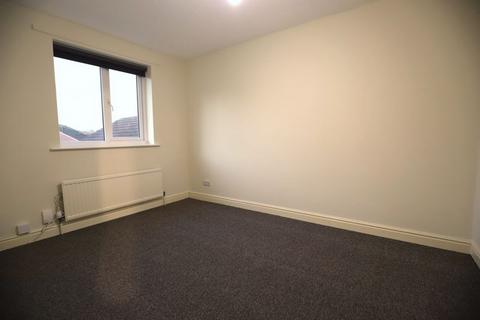 3 bedroom end of terrace house to rent, Widecombe Way, Exeter