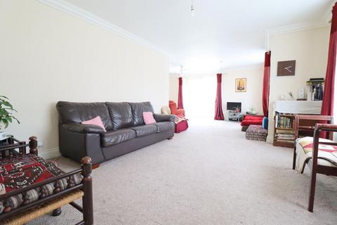 6 bedroom semi-detached house for sale, Masters Close, Farley Hill, Luton, Bedfordshire, LU1 5PH