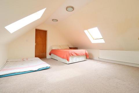 6 bedroom semi-detached house for sale, Masters Close, Farley Hill, Luton, Bedfordshire, LU1 5PH