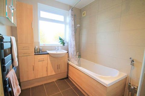 27 Downing Drive, Greenford, UB6 8BD