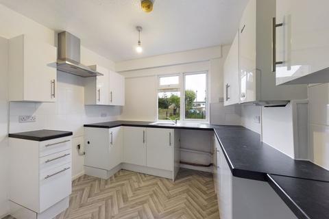 3 bedroom flat to rent - 26 Wemyss Court, Military Road, Canterbury, Kent, CT1 1LL