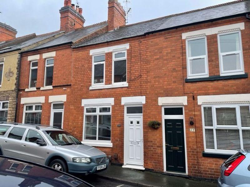 Queen Street, Barwell 2 bed terraced house £700 pcm (£162 pw)