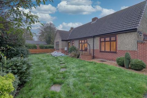 3 bedroom detached bungalow to rent, Church Street, Scunthorpe