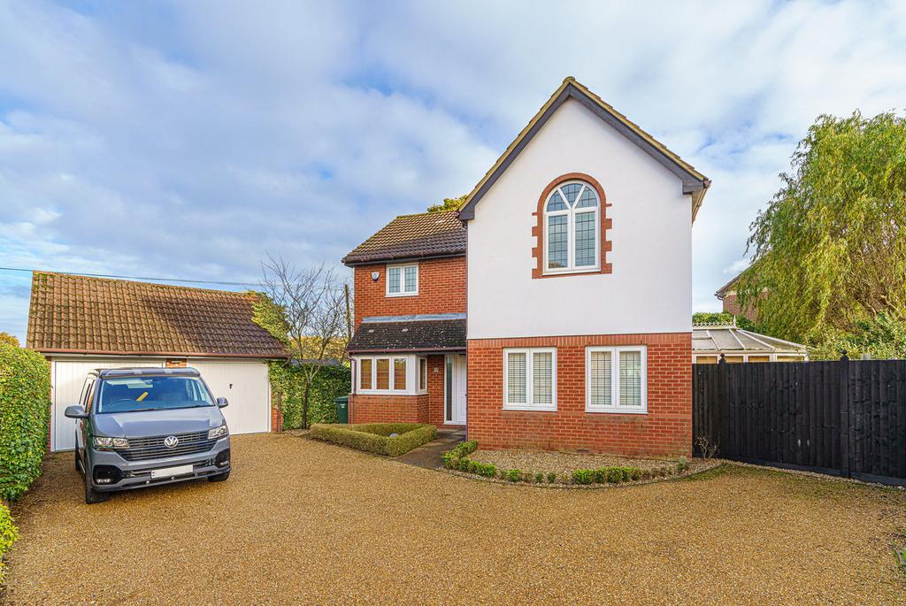 Randolph Road, Bromley, BR2 4 bed detached house for sale £799,999