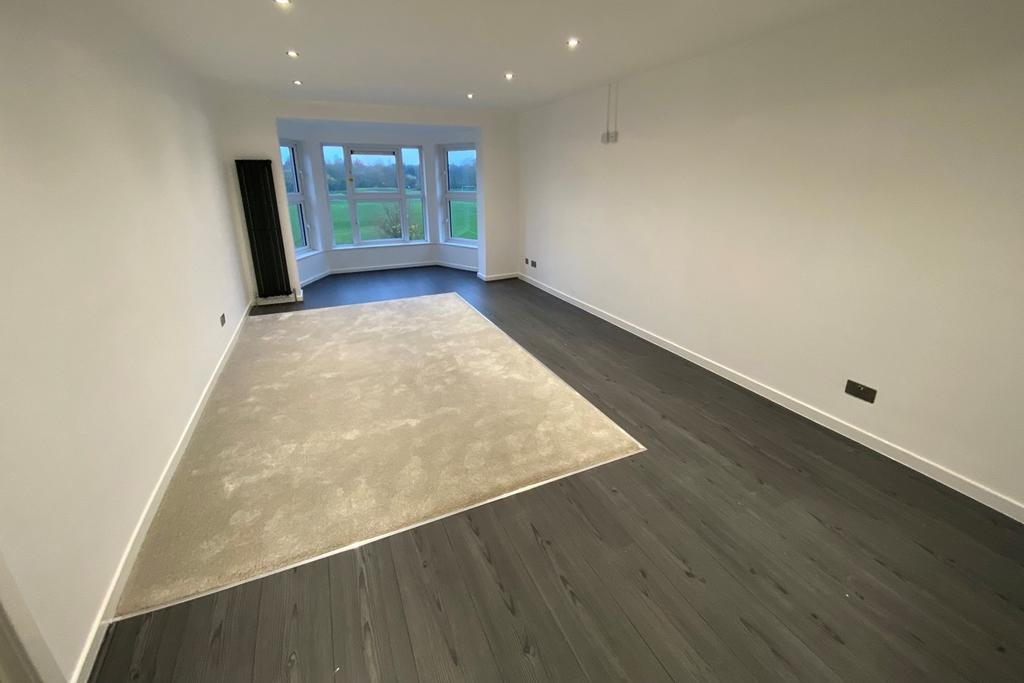 Arcon House, 6 Park View Road, Lytham... 2 bed apartment £730 pcm (£